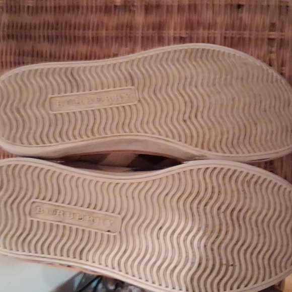 Authentic Burberry Kids Pink Plaid Sneakers Size 33 - Picture 7 of 7